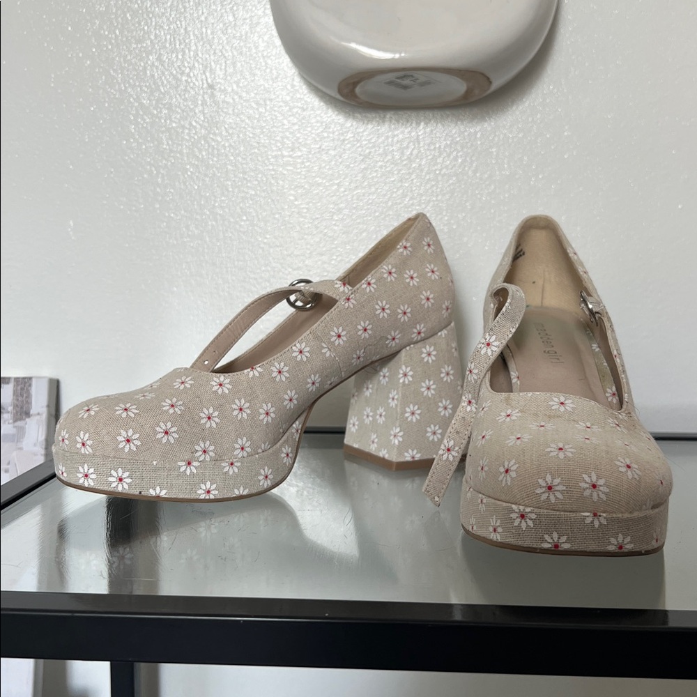 Madden Girl Cream Floral Heels
